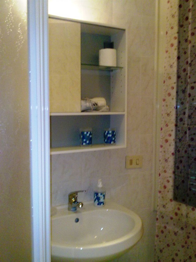 Gigi Holiday Rooms Rom Exterior foto