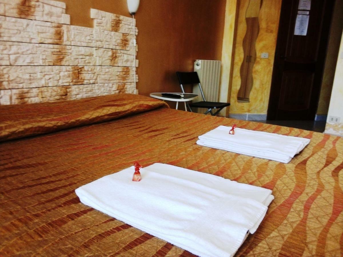 Gigi Holiday Rooms Rom Exterior foto